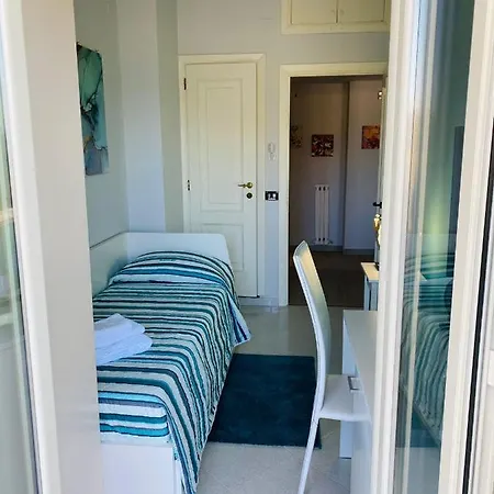 B E B Le Terrazze Sul Mare فندق مبيت وإفطار 3*