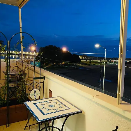 B E B Le Terrazze Sul Mare فندق مبيت وإفطار