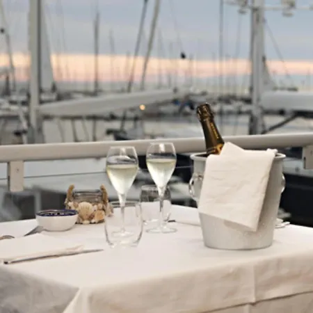 B&B B E B Le Terrazze Sul Mare 카탄차로