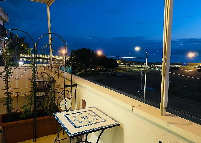 B E B Le Terrazze Sul Mare Bed & Breakfast