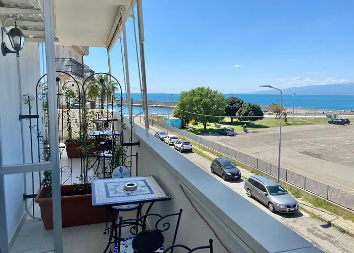 Bed & Breakfast B E B Le Terrazze Sul Mare 3*